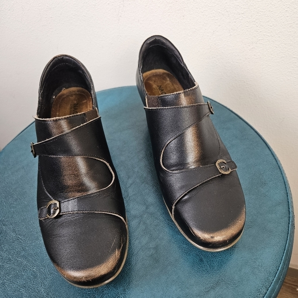 Naot present supreme brown volcanic leather comfort shoes 9 Distressed look
